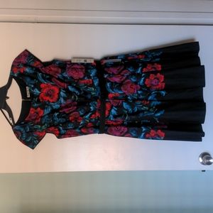 NWT Eliza J Floral Dress